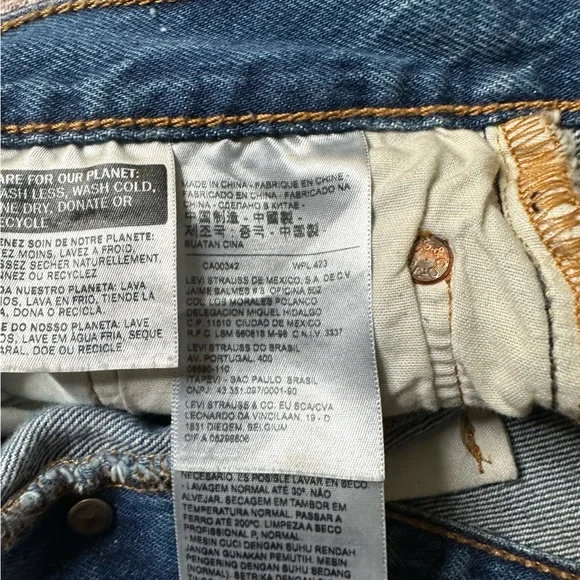 Levi's 501 Denim Shorts - Picture 9 of 15